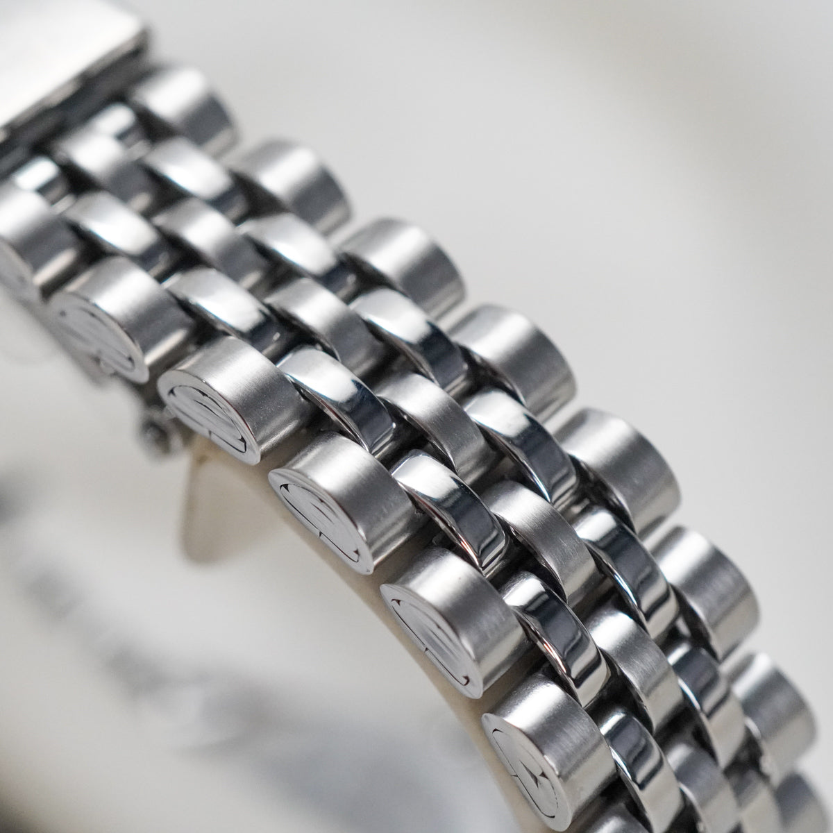 Citizen Nữ EU6050-59D