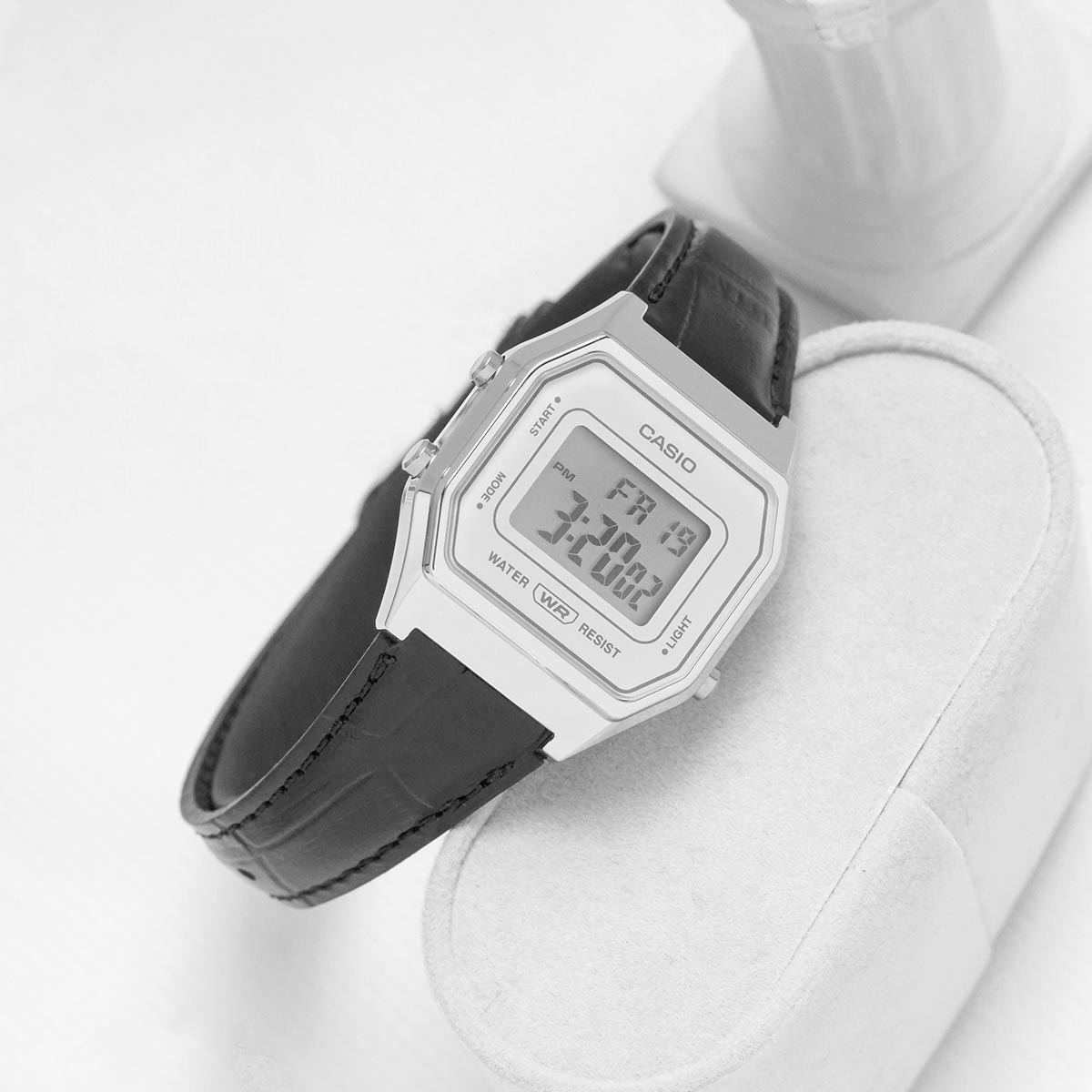Casio Nữ LA680WEL-1DF