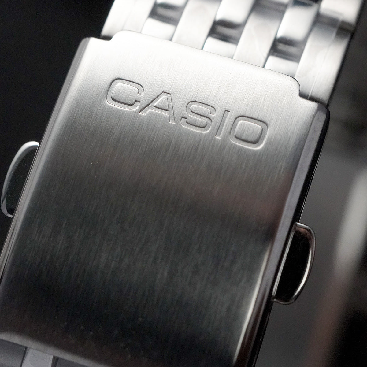 Casio Nam MTP-B215D-1AVDF