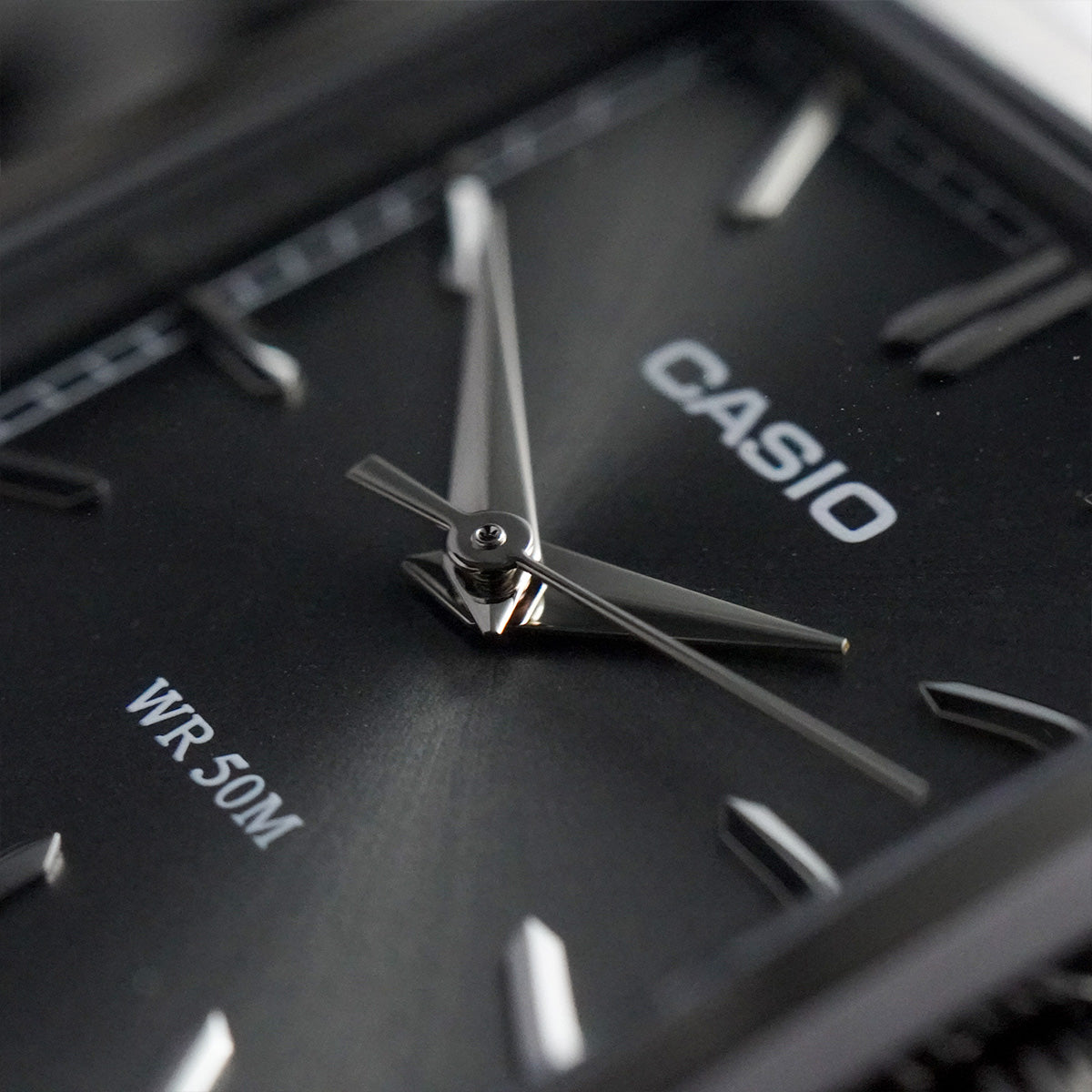 Casio Nam MTP-B215D-1AVDF