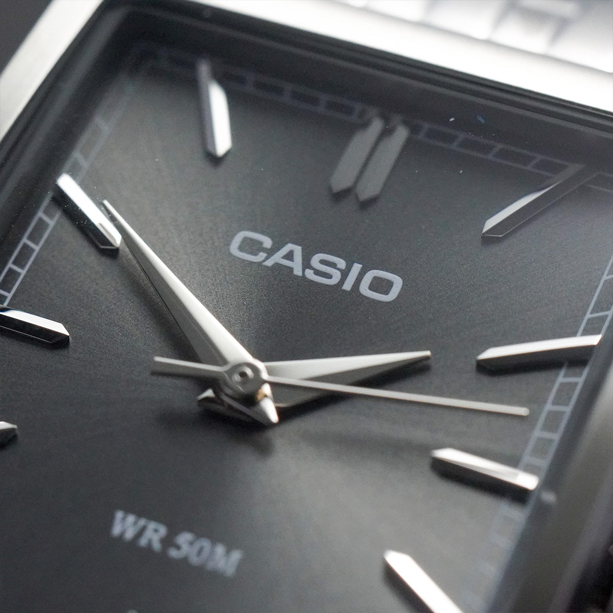 Casio Nam MTP-B215D-1AVDF