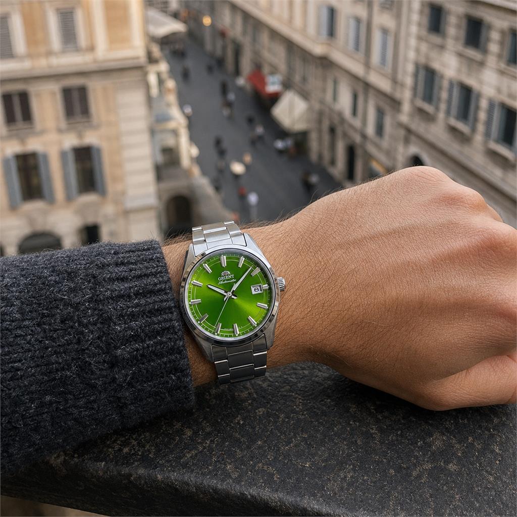 Orient Nam RA-AC0R05E30B