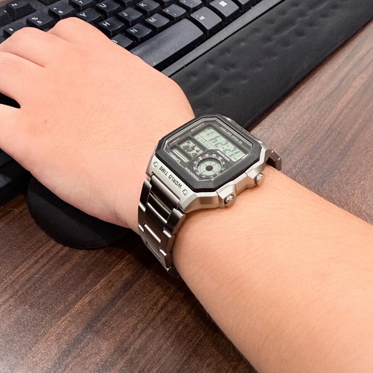 Casio Nam AE-1200WHD-1AVDF
