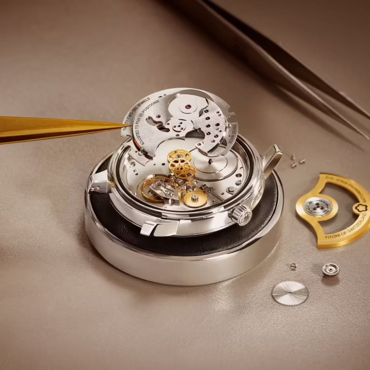 Titoni Nam 83601-S-BK-256