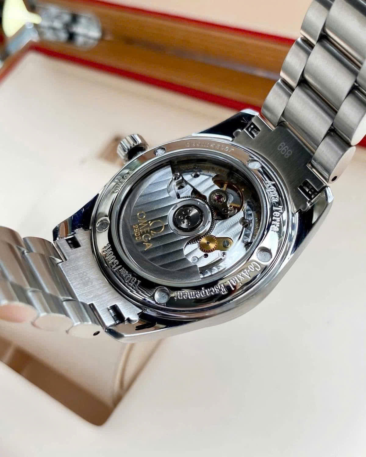 Omega Nam 2504.75.00
