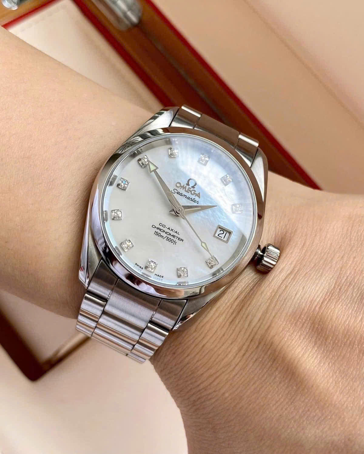 Omega Nam 2504.75.00