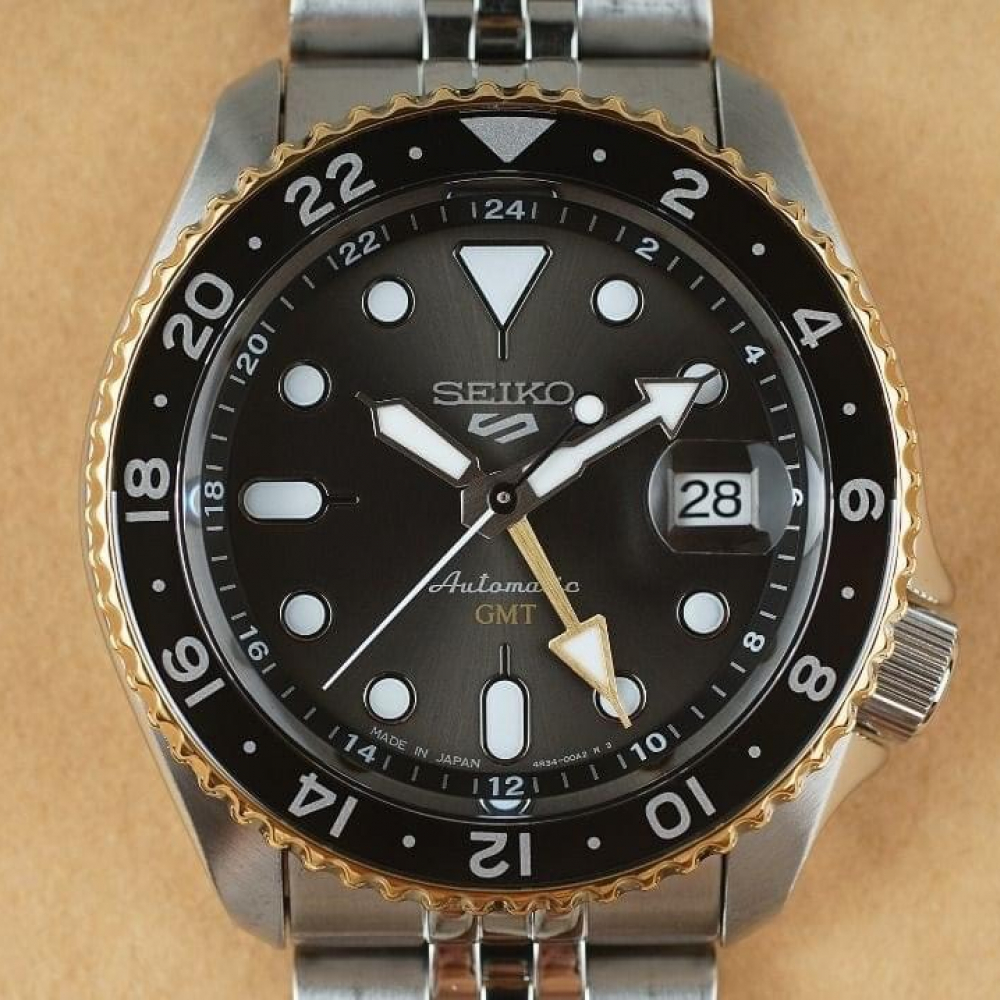 Seiko 5 Nam SSK021J1
