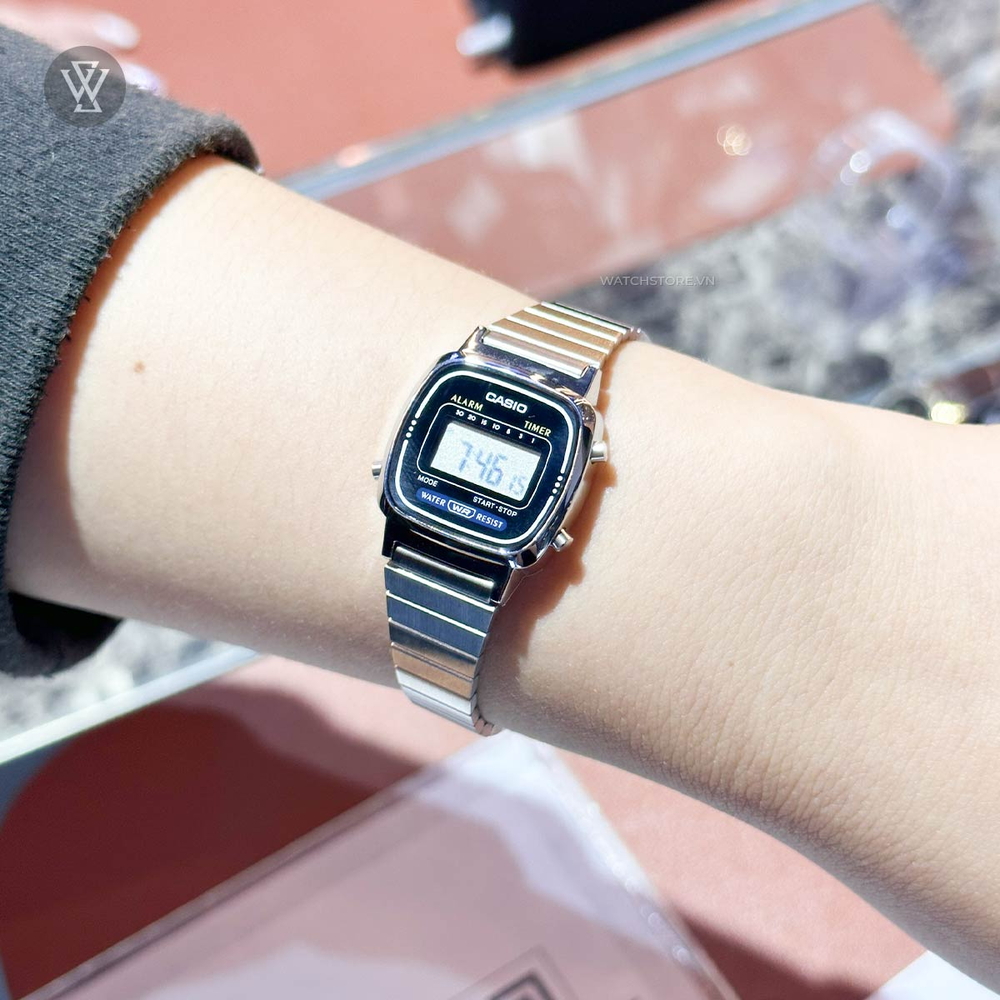 Casio - Nữ LA670WA-1DF Size 30.3 × 24.6 mm