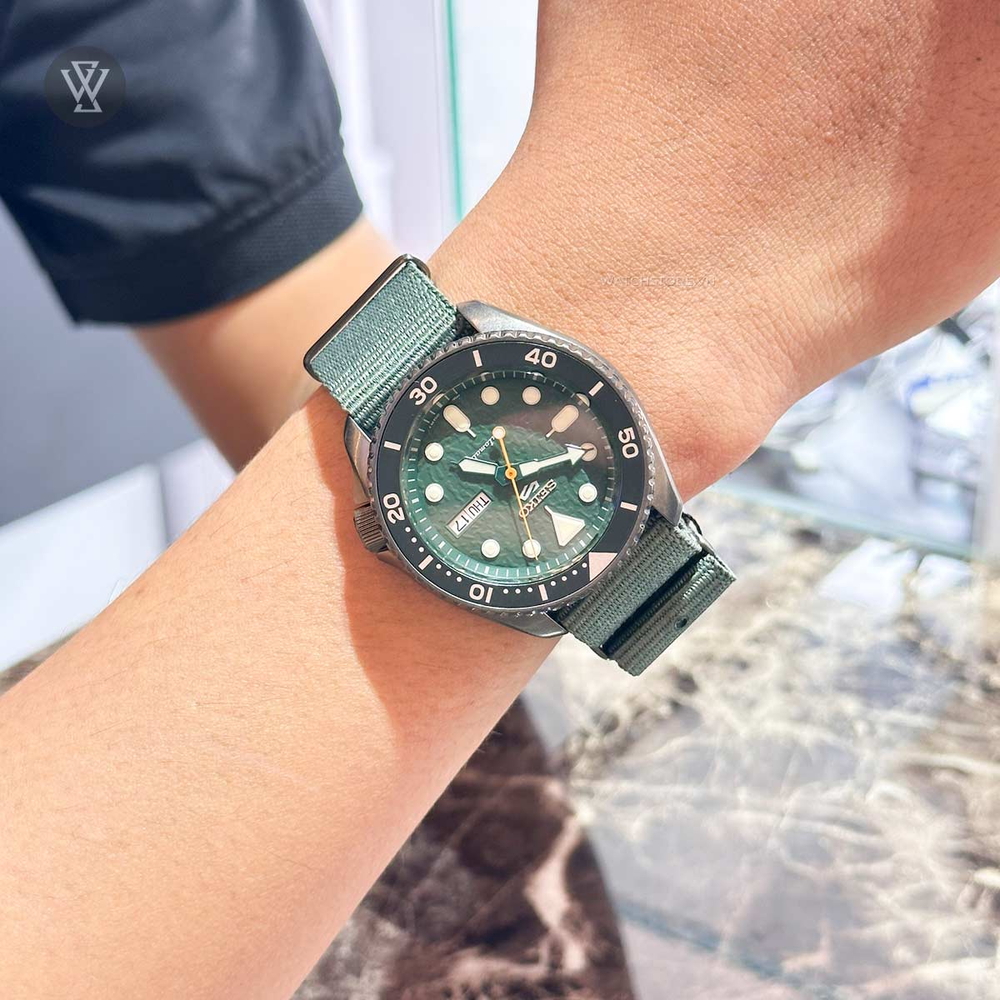 Seiko 5 Sport Nam SRPD77K1