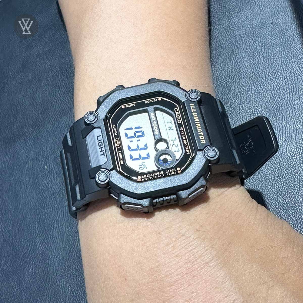 Casio Nam W-737HX-1AVDF