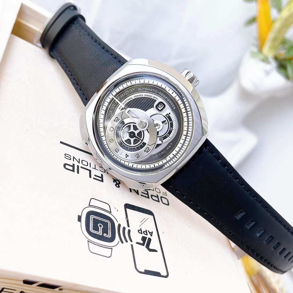 SevenFriday Nam Q1-03