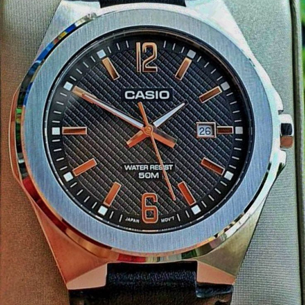 ng H Casio Nam MTP E158L 1A Gia T t
