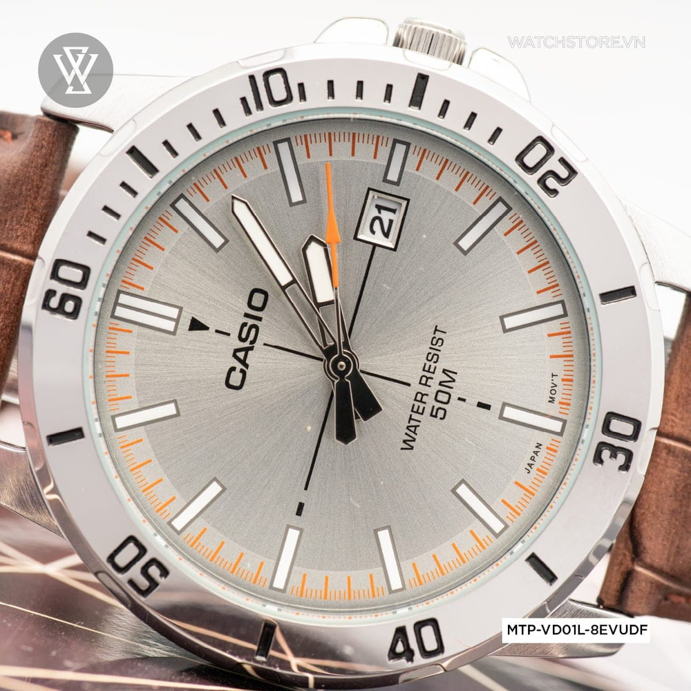 Casio Nam MTP-VD01L-8E