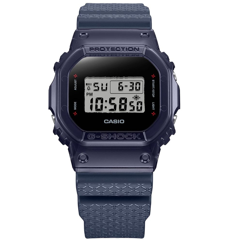 Casio - Nam DW-5600NNJ-2DR Size 42.8mm