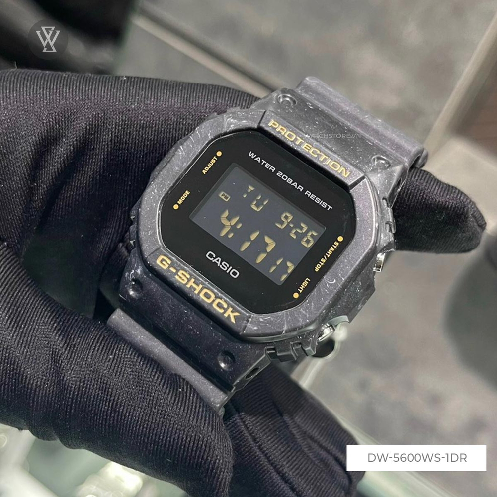 Casio - Nam DW-5600WS-1DR Size 48.9 × 42.8 mm