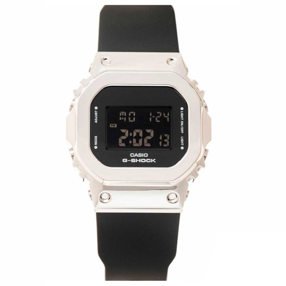 Casio - Nam GM-S5600-1DR Size 43.8 × 38.4 mm