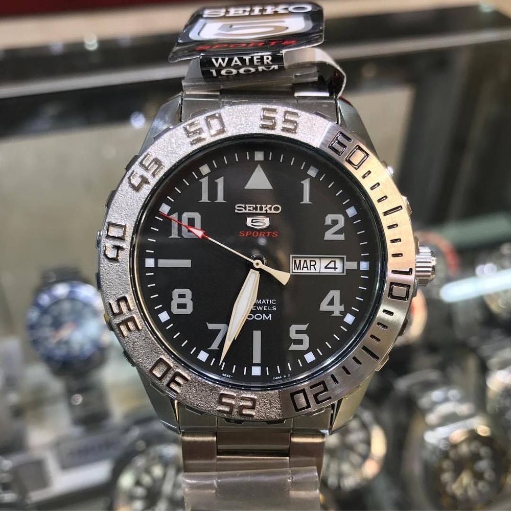 Seiko Nam SRP755K1