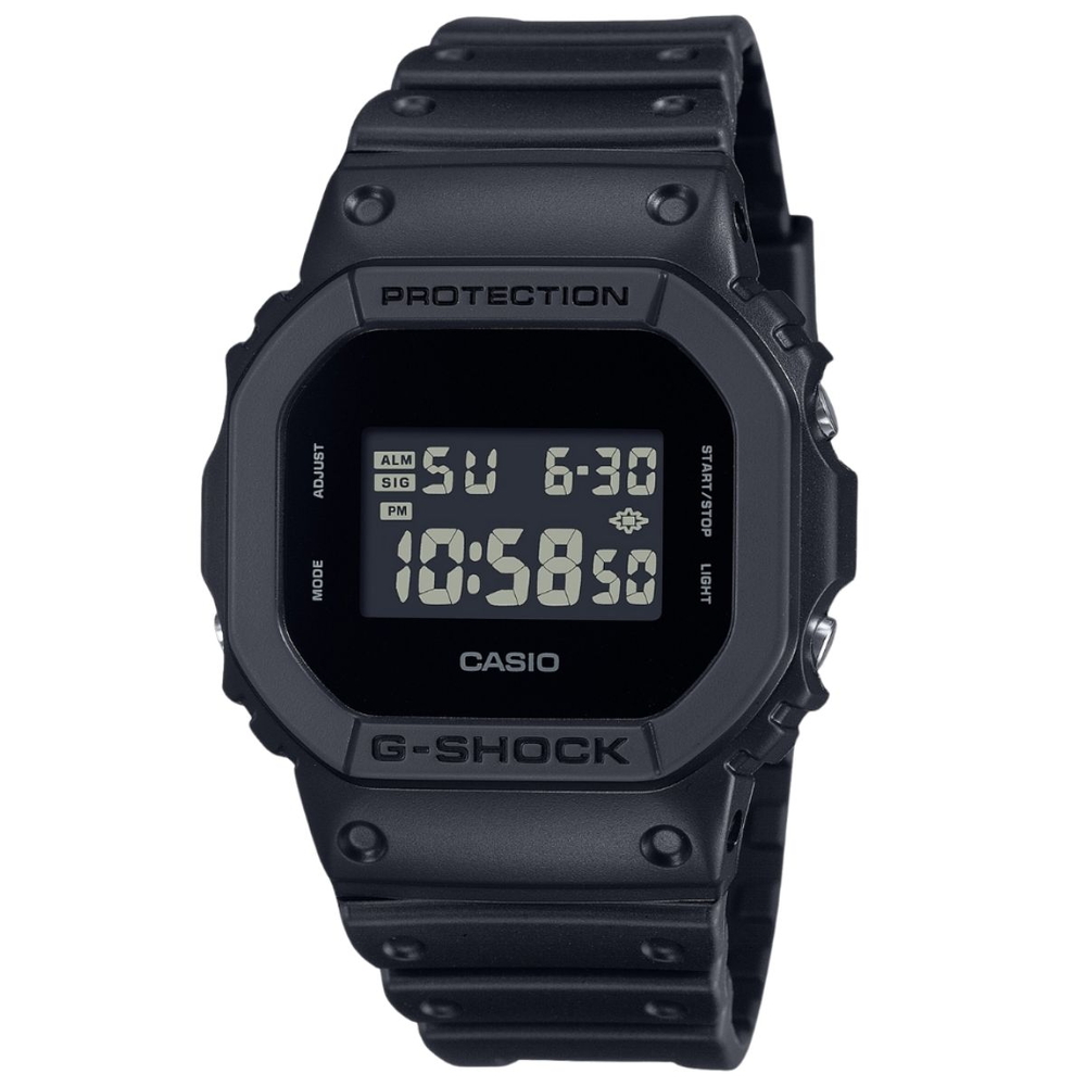 Casio - Nam DW-5600UBB-1DR Size 48.9 × 42.8 mm