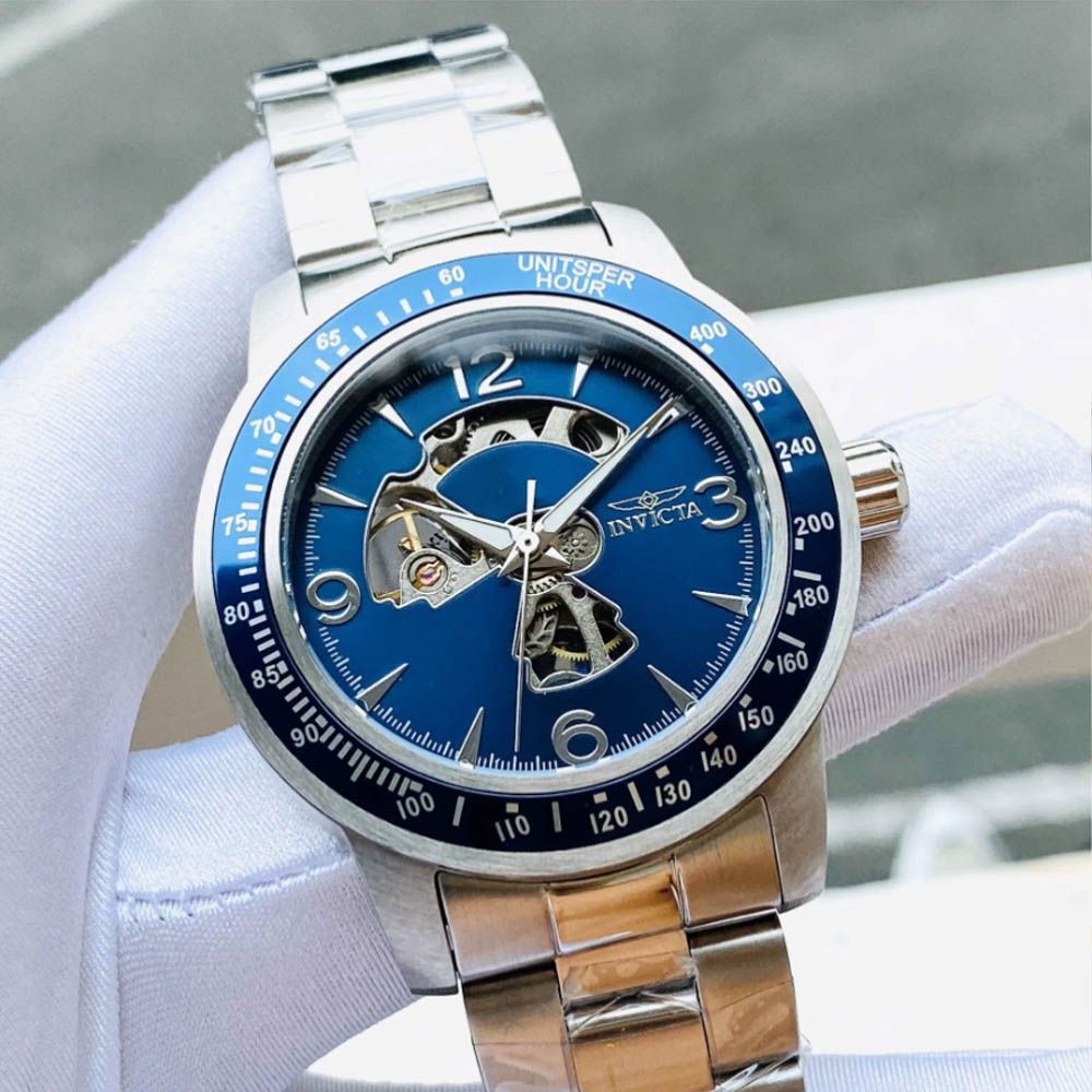 Invicta - Nam 38549 Size 44mm