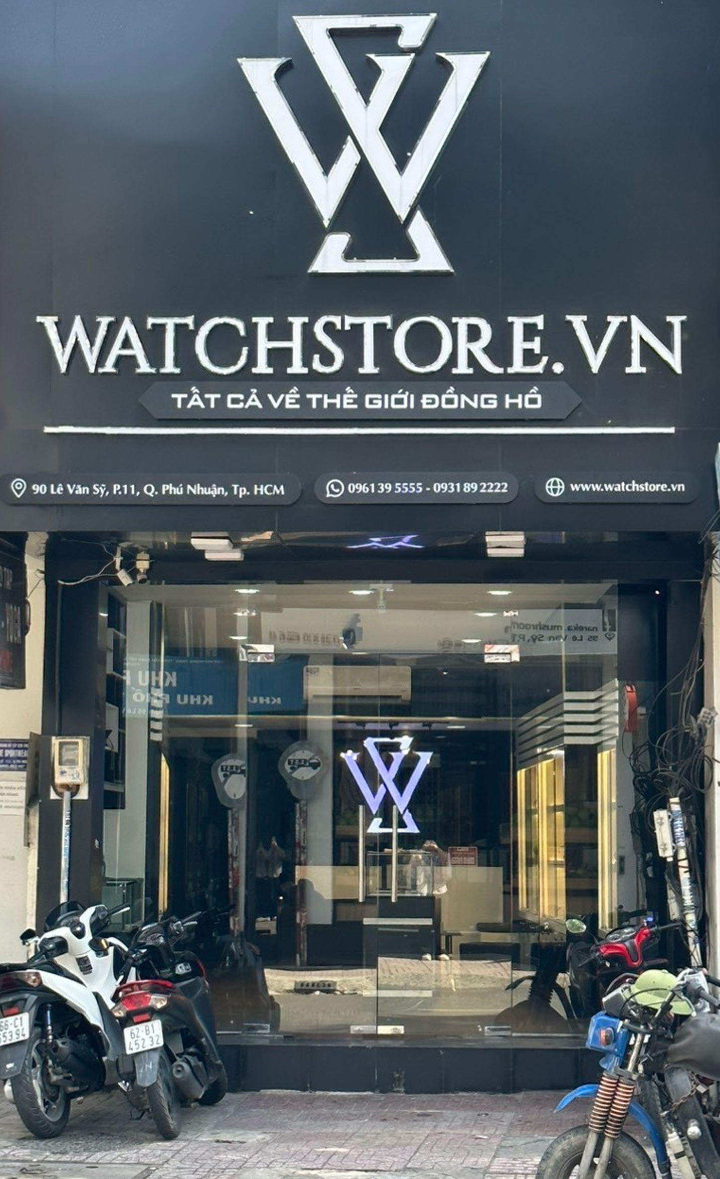 WatchStore 90 Lê Văn Sỹ
