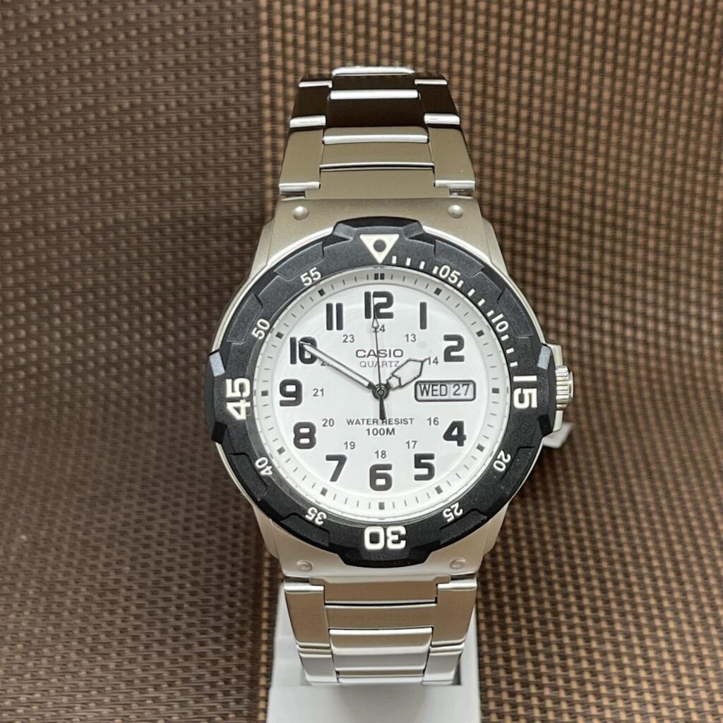 S L1600 1519913802 2004589796 1712570309