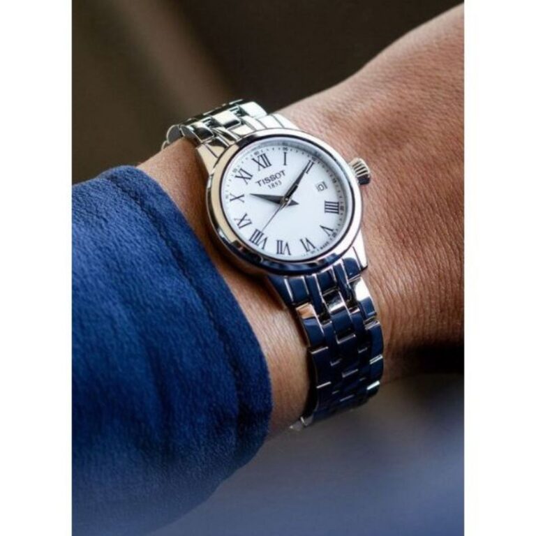 3 1639410440317 1712577605