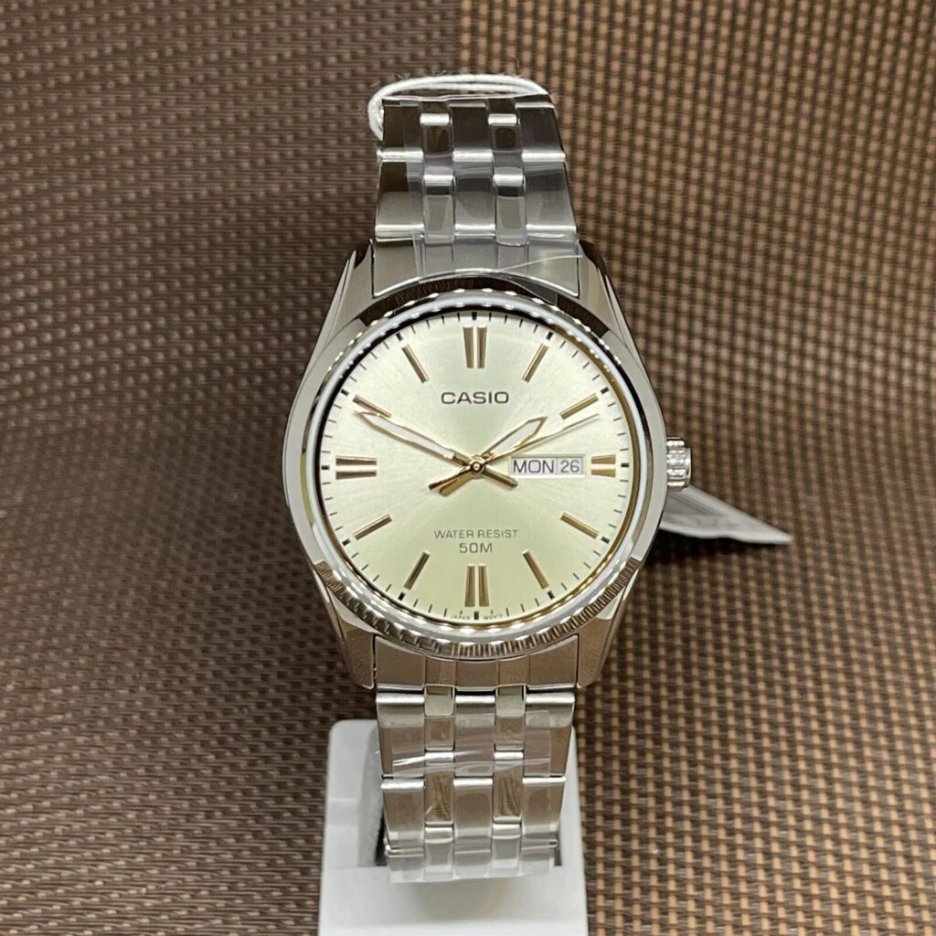 S L1600 4 2049835800 2043953578 1712580560