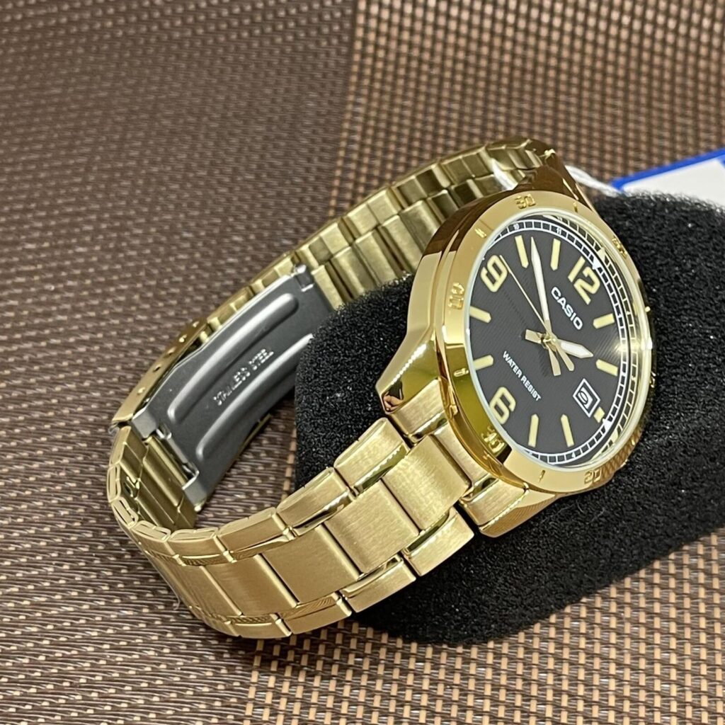 S L1600 4 1442176494 1381459198 1712583492