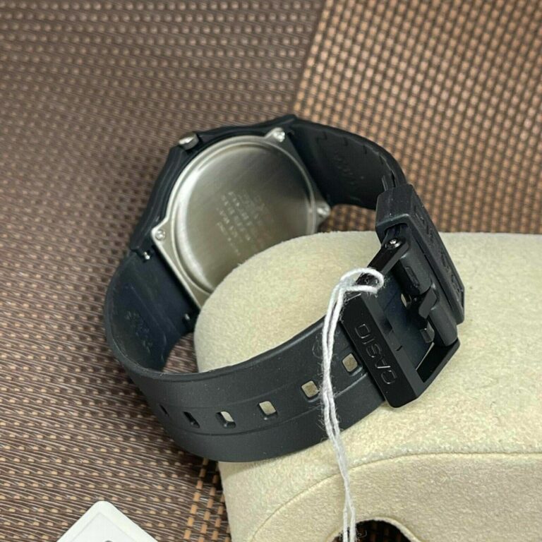 S L1600 5 999336931 1782812472 1712584781