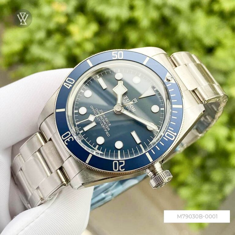 M79030b 0001 9 1712590811