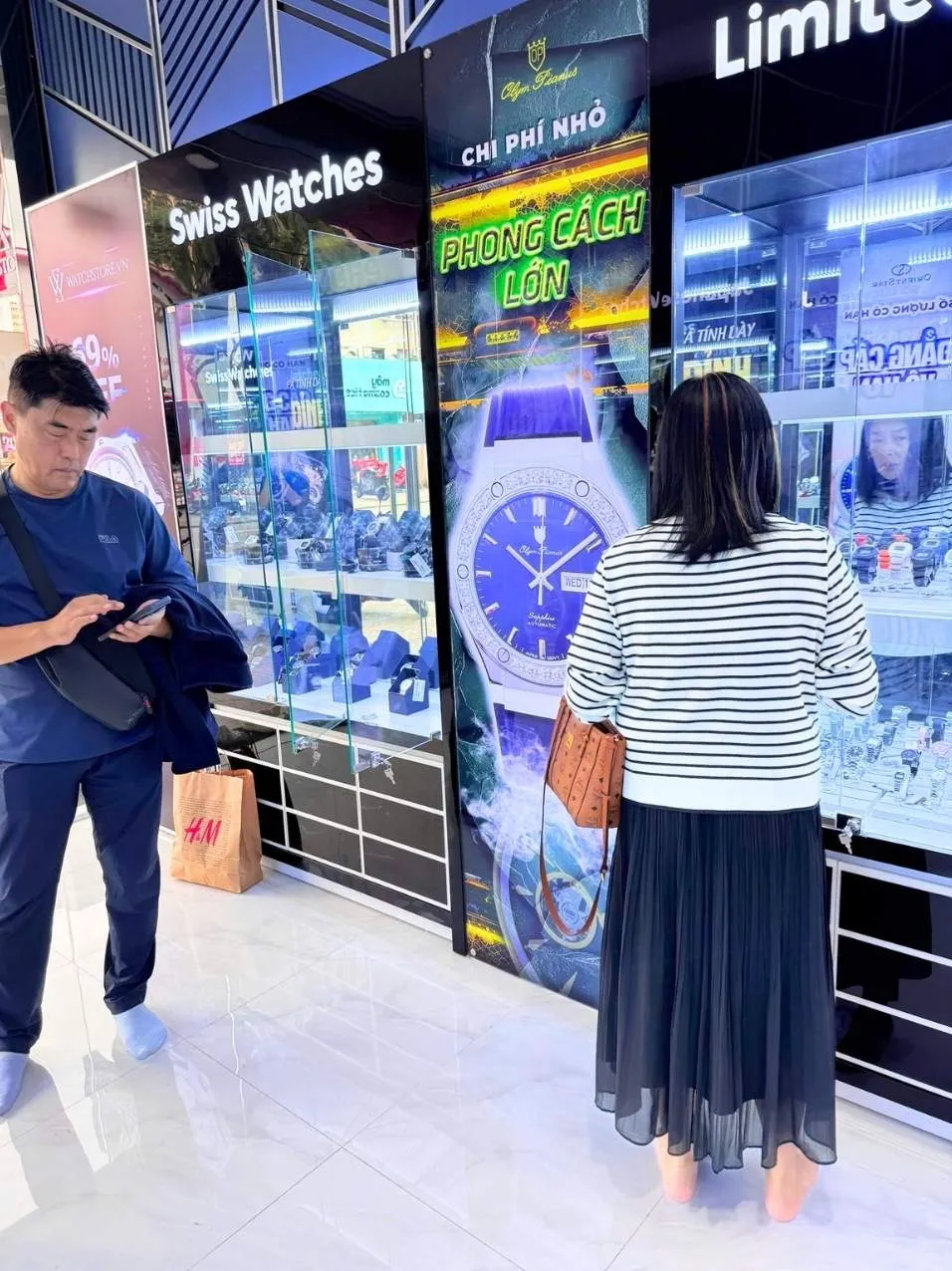 nh watchstore da nang doc 3 1732779289