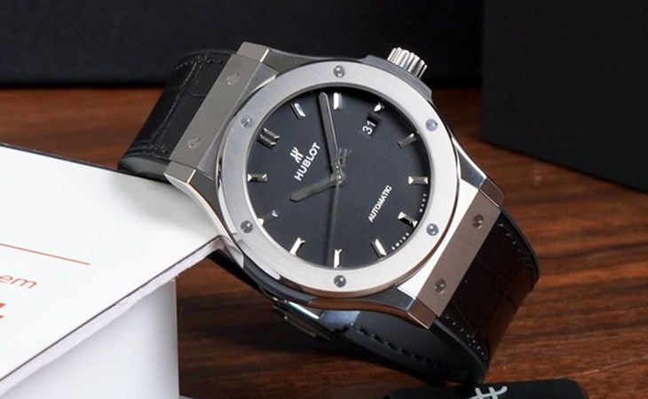 Top 10 đồng hồ nam thanh lịch đáng mua nhất 2023 - Ảnh 10 Top 10 đồng hồ nam thanh lịch đáng mua nhất 2023 - Ảnh 10