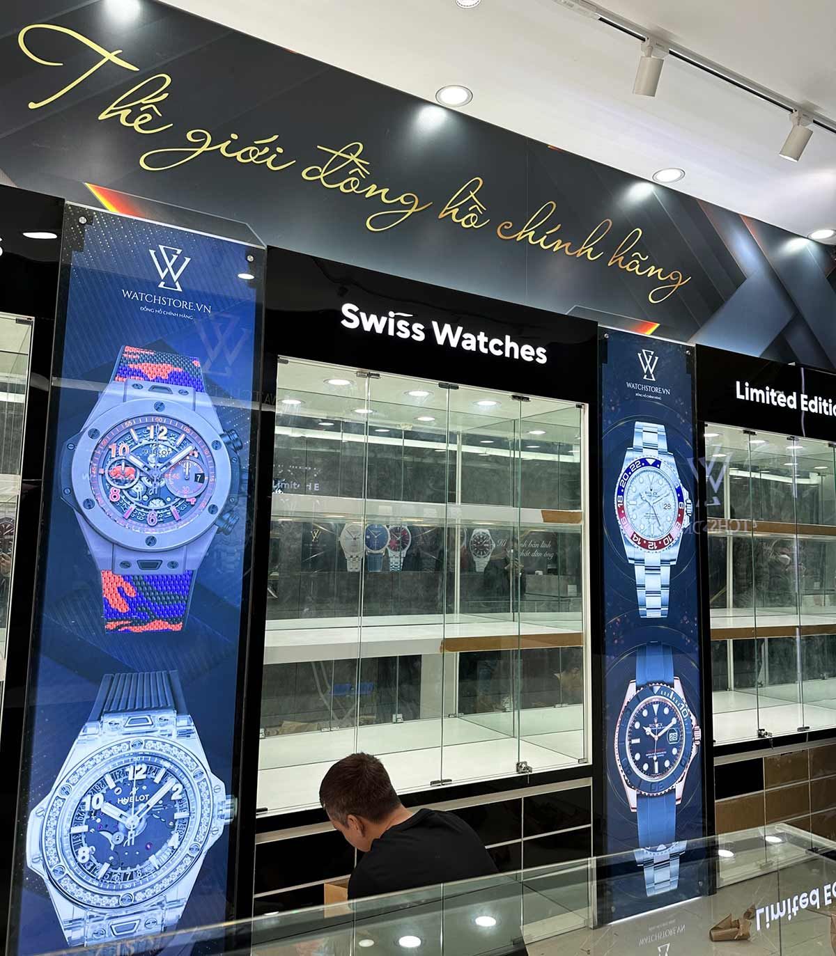 Quá trình thi công cửa hàng WatchStore thứ 4 tại 58 Trần Đăng Ninh, Cầu Giấy, Hà Nội - Ảnh 15 Quá trình thi công cửa hàng WatchStore thứ 4 tại 58 Trần Đăng Ninh, Cầu Giấy, Hà Nội - Ảnh 15