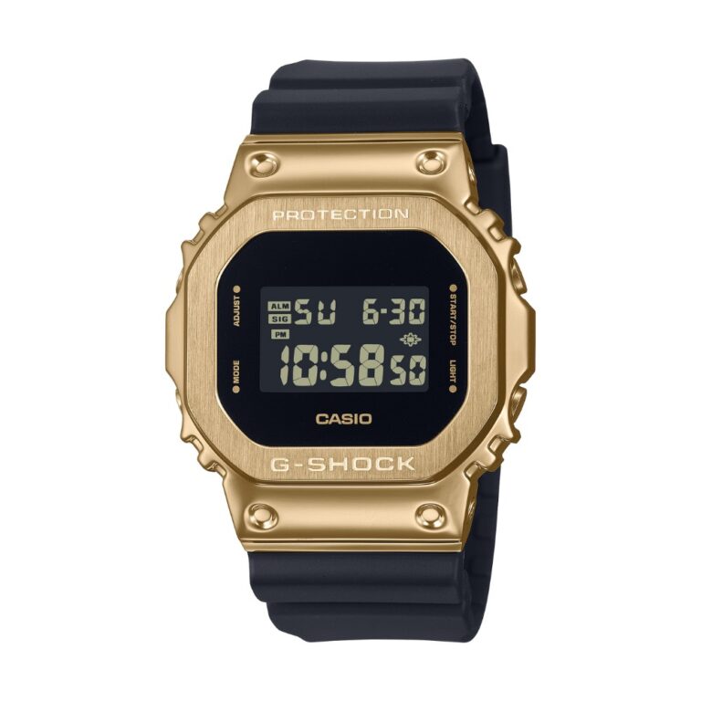 Casio 49.6 × 43.2 mm Nam GM-5600UG-9DR