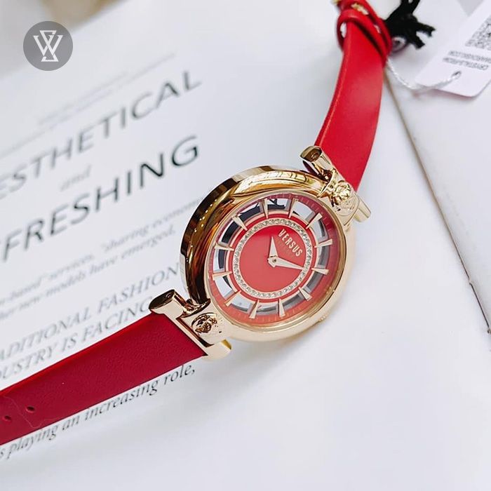 Đồng hồ Versus của nước nào? Phân biệt đồng hồ Versus với Versace - Ảnh 6 Đồng hồ Versus của nước nào? Phân biệt đồng hồ Versus với Versace - Ảnh 6