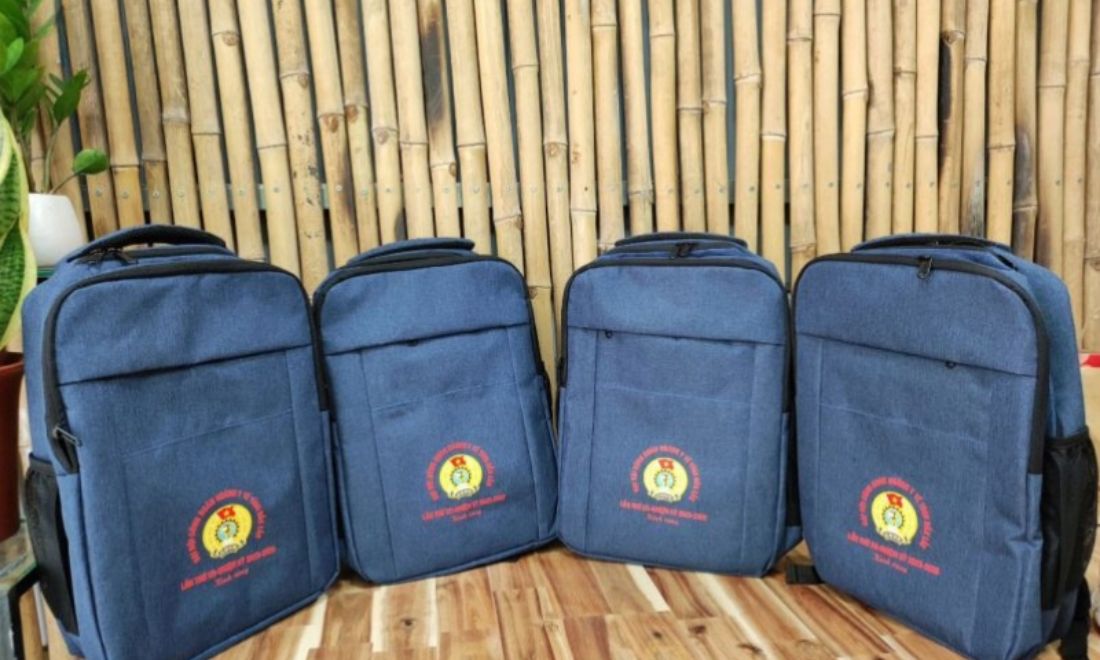 Top Quà Tặng Đại Hội Đảng Ý Nghĩa, Được Lòng Mọi Đại Biểu 13 Balo thêu logo