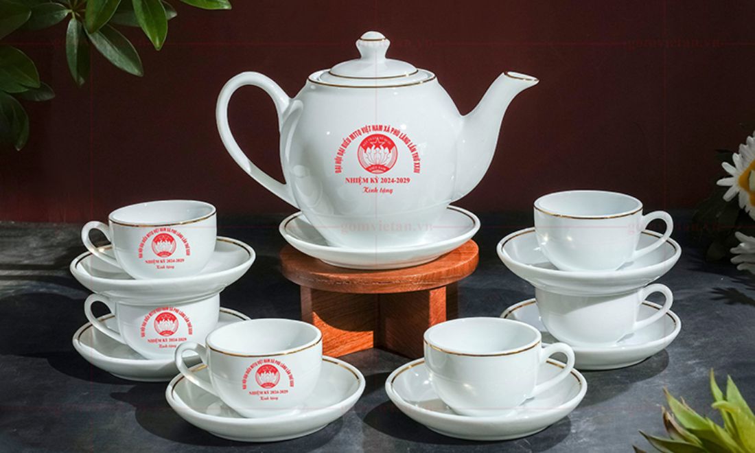 Top Quà Tặng Đại Hội Đảng Ý Nghĩa, Được Lòng Mọi Đại Biểu 19 Bộ ấm chén Bát Tràng