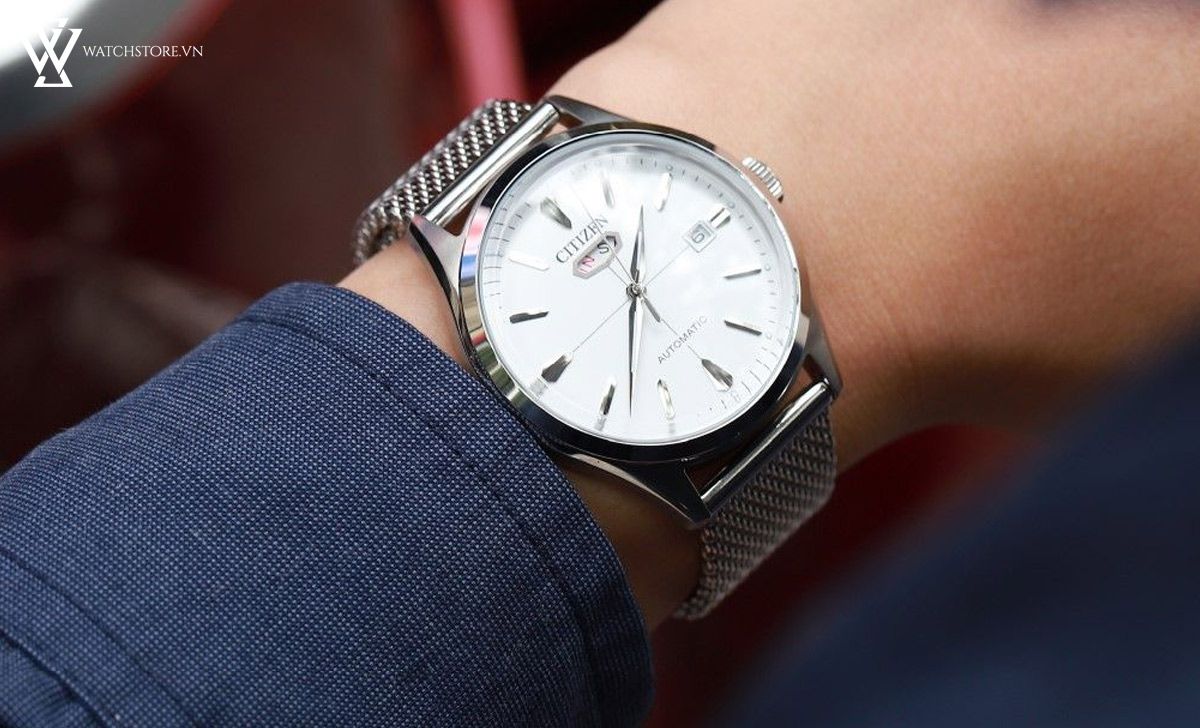 Hướng dẫn cách đeo đồng hồ dây kim loại chuẩn nhất - Ảnh 2 Hướng dẫn cách đeo đồng hồ dây kim loại chuẩn nhất - Ảnh 2