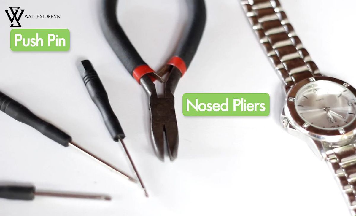 Hướng dẫn cách đeo đồng hồ dây kim loại chuẩn nhất - Ảnh 4 Hướng dẫn cách đeo đồng hồ dây kim loại chuẩn nhất - Ảnh 4