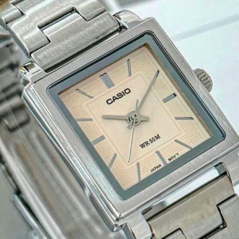 Đồng hồ thời trang vuông casio