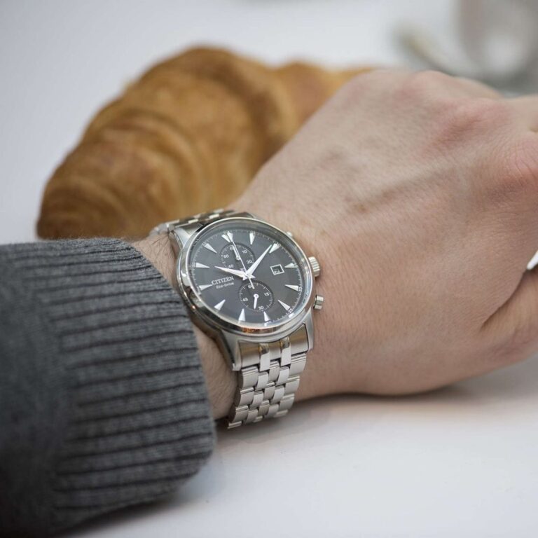 Citizen CA7000-55E đeo tay