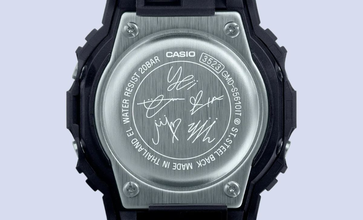 Casio x ITZY tái hợp tác phát hành đồng hồ nữ mới G-SHOCK GMD-S5610IT 5 đáy khắc chữ ký