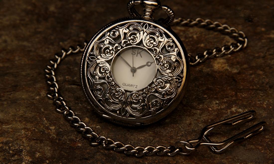 Đồng hồ quả quýt là gì? Giải mã sức hút vượt thời gian 4 Half Double Hunter sở hữu hai nắp mở cùng cửa sổ tinh tế