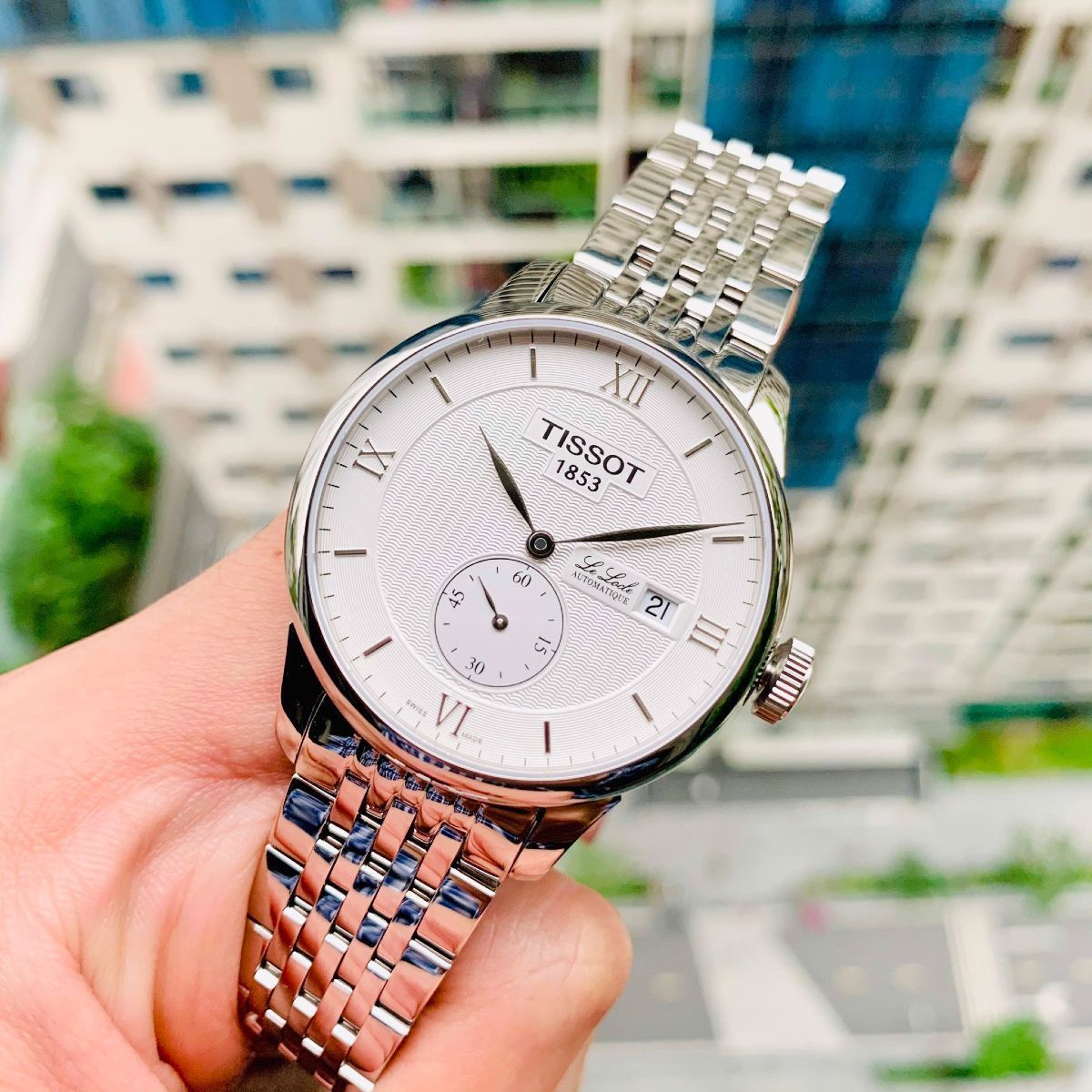 Top những đồng hồ nam dây kim loại làm mưa gió thị trường 2023 tại WatchStore - Ảnh 13 Top những đồng hồ nam dây kim loại làm mưa gió thị trường 2023 tại WatchStore - Ảnh 13