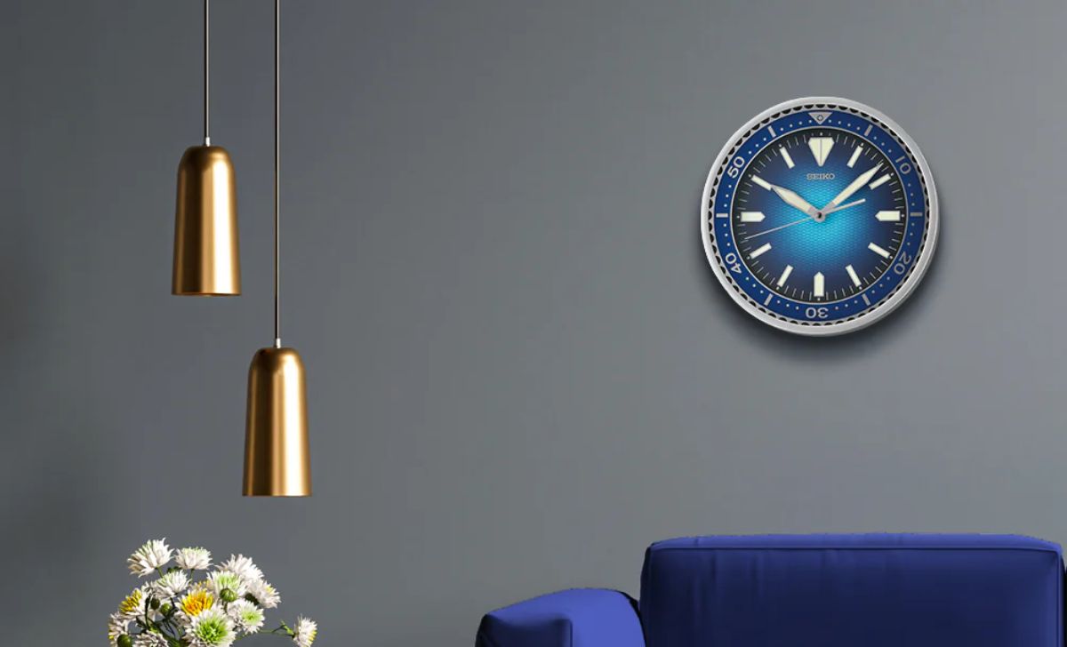 10+ mẫu đồng hồ treo tường trang trí phòng khách hợp mệnh phong thủy 5 đồng hồ treo tường Seiko QXA791A