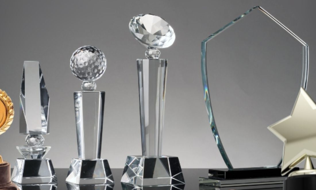 Top Quà Tặng Đại Hội Đảng Ý Nghĩa, Được Lòng Mọi Đại Biểu 2 Kỷ niệm chương