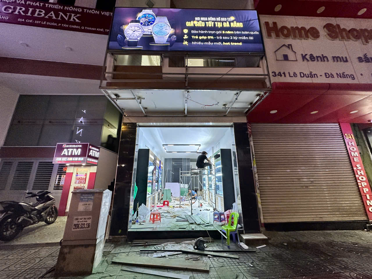 thi cong cua hang tai 399 le duan da nang 4