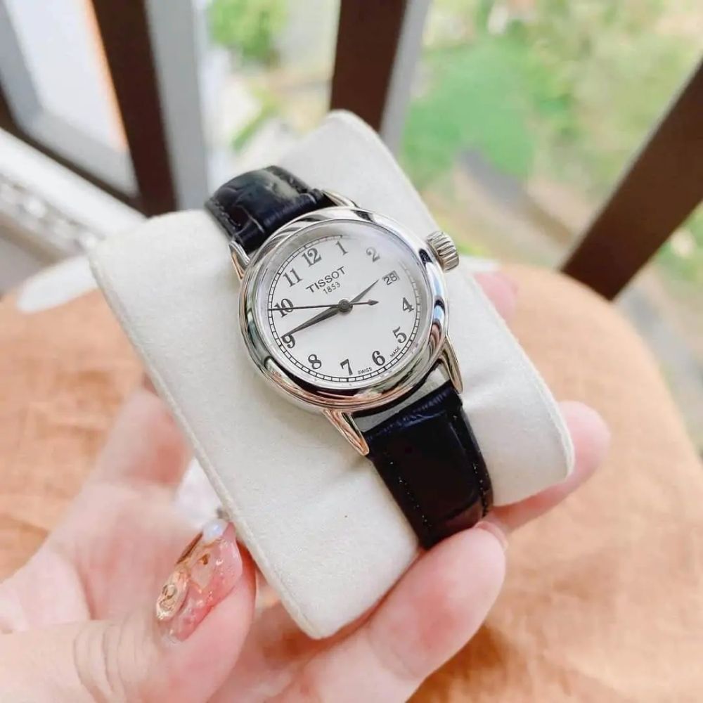 Tissot T085.210.16.012.00 mặt số