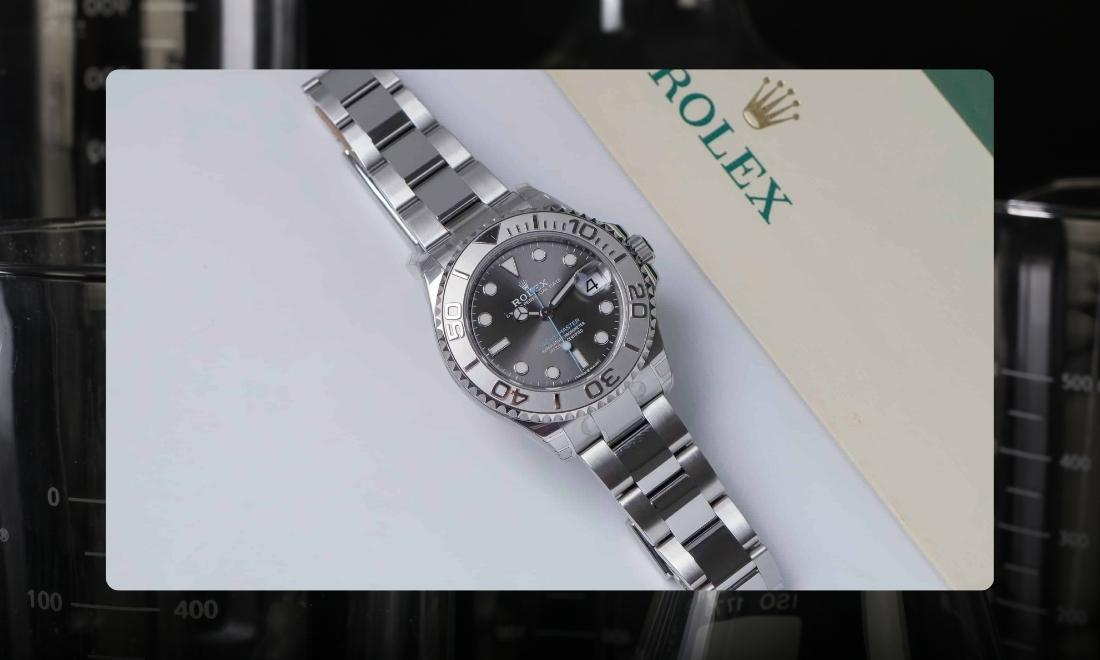 Nguyên tố Rhodium: Kim loại quý hiếm nhất thế giới 8 Chế tác trang sức cao cấp: lớp mạ hoàn hảo