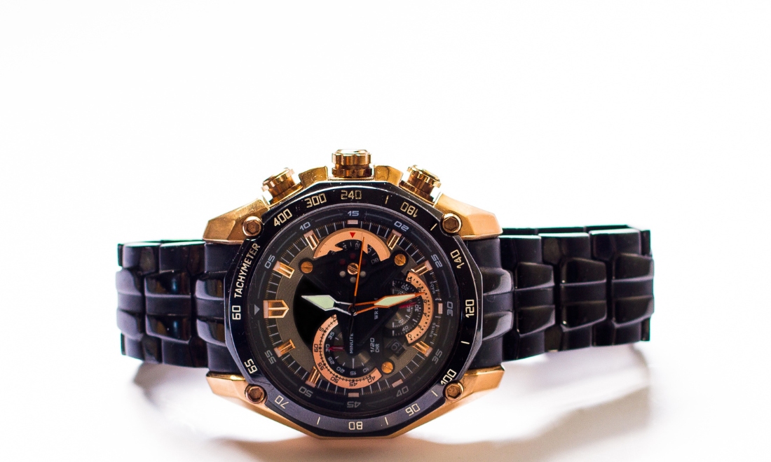 Giải Mã Bộ Máy Đồng Hồ: Máy Quartz Hay Automatic Mới Phù Hợp Với Bạn? 6 Việc chọn đồng hồ tùy thuộc vào sở thích cá nhân